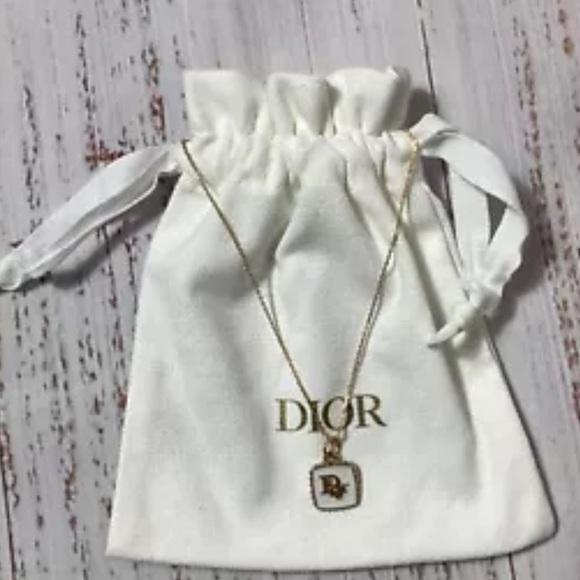 DIOR vintage necklace. - Picture 1 of 6